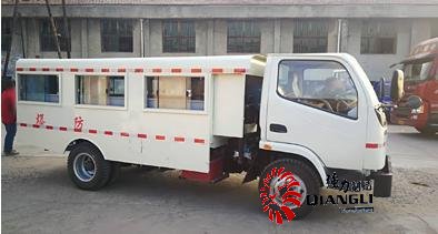 膠輪車