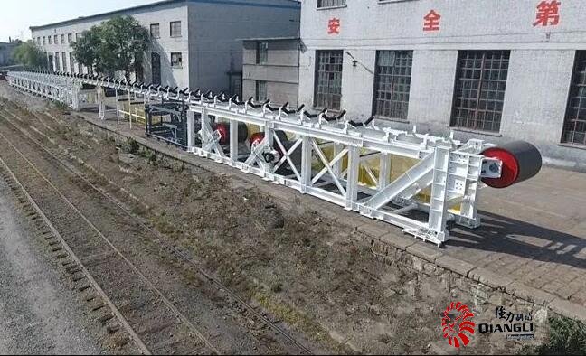 無基礎帶式輸送機