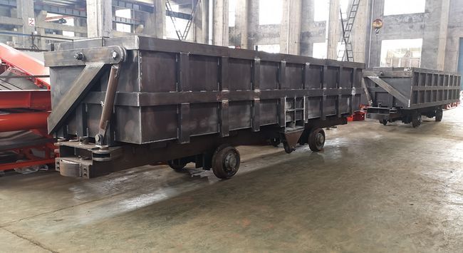 輕型側卸礦車